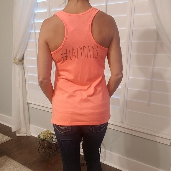 Fun tank ~ Just chillin! - Picture 2 of 4